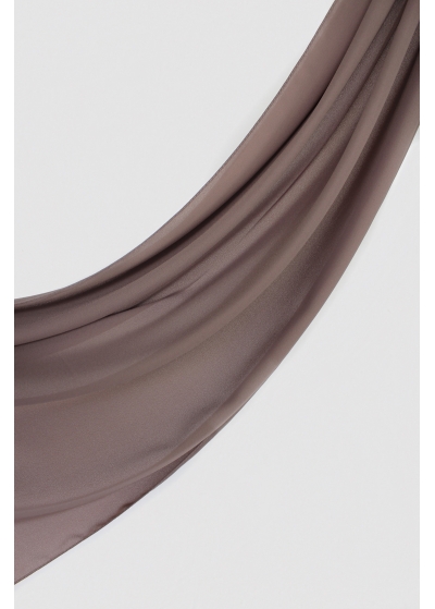 Luxe crepe hijab deep taupe 2