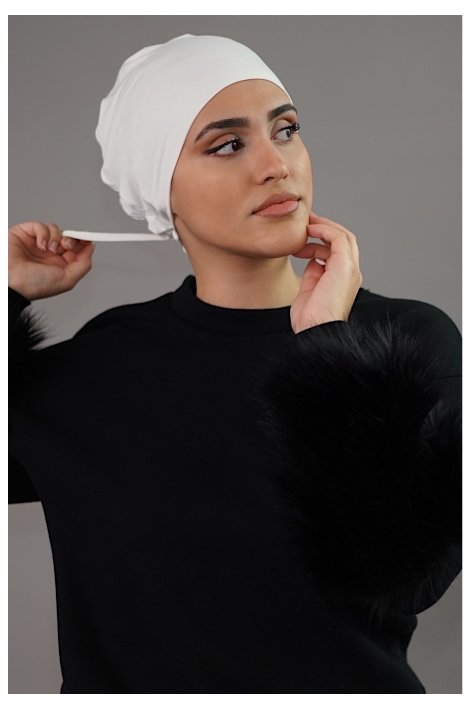 Tie back hijab bone off-white